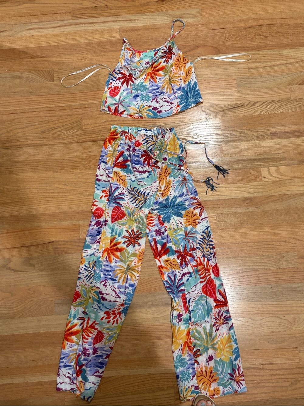 Tropical Floral Spaghetti-Strap Crop AND pant SET  - Multicolored